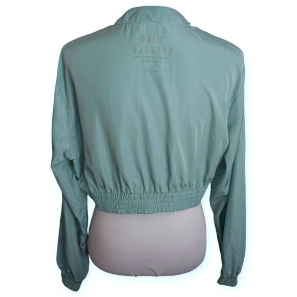 LOVE TREE MINT CROP WINDBREAKER  SZ.L EUC - Picture 3 of 7